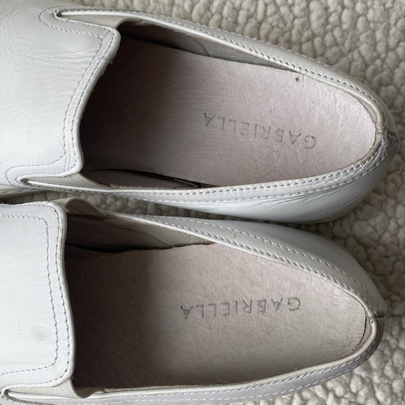 Gabriella Womens’ Gold Toe Leather Slip-on Sneakers - Picture 10 of 14